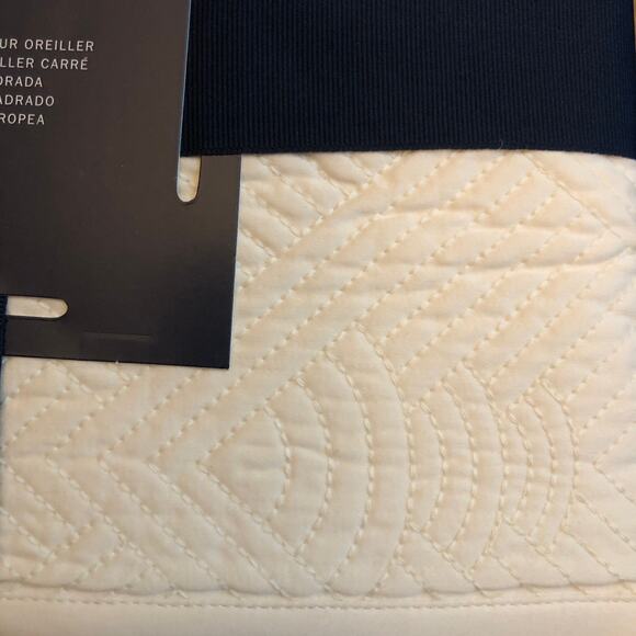 Ralph Lauren Park Row Elysia European Sham Chic Cream 26" x 26" New - Picture 3 of 6